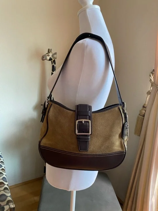 Vintage Coach Hampton Hobo Bag, Camel Suede, Brown Leather Trim, Style 7589 - Picture 3 of 16